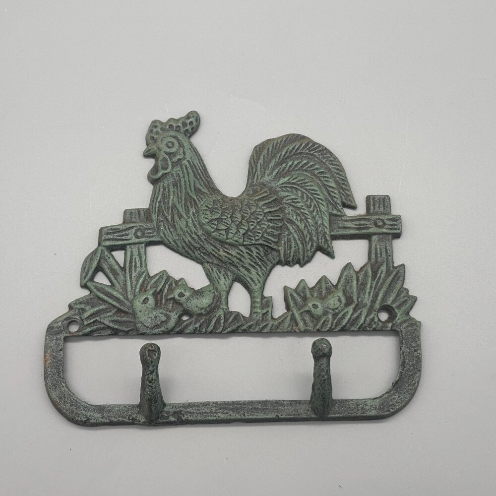 Vintage Cast Iron Rooster Wall Hook | Rustic Farmhouse Key Holder